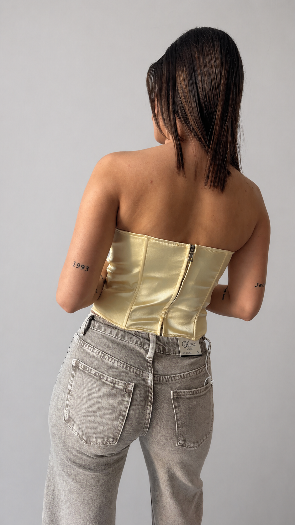 Corsetto Satin Glow